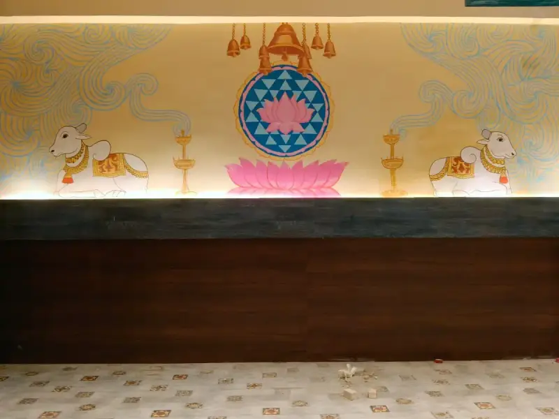 Hotel Indoor Wall Painting by Deepak in Delhi - hotel-indoor-wall-painting-delhi-15.webp