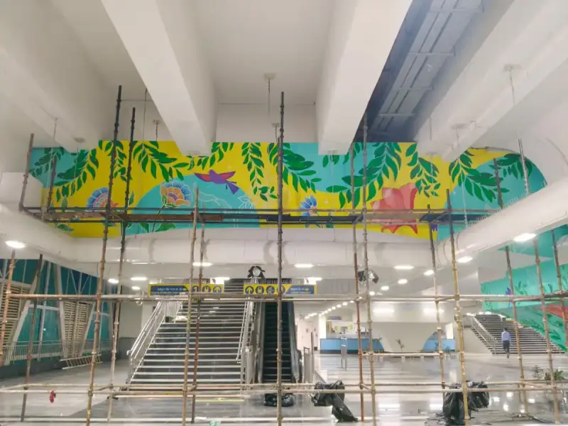 Metro Pillar Painting by Deepak in Delhi - metro-pillar-painting-delhi-4.webp